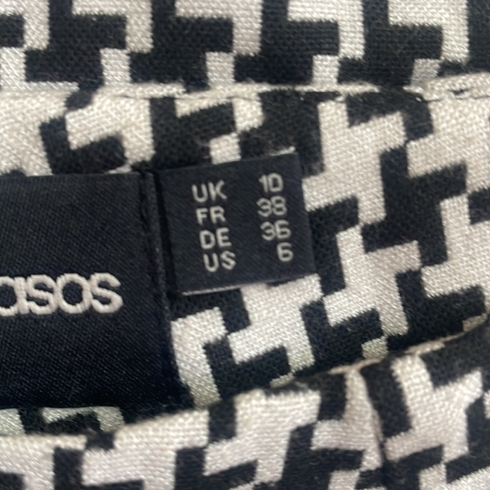 ASOS skirt - Picture 3 of 4